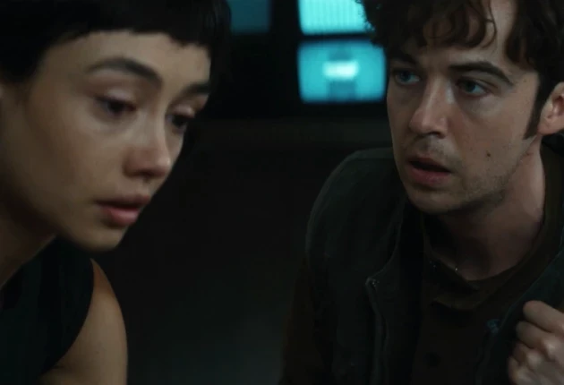 Промо-кадр из 7 серии 1 сезона сериала Чужой: Земля 2025 г